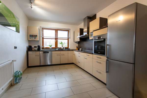 Familienfreundliches Reihenmittelhaus mit Garage in Dietzenbach-Steinberg! — Bild 11 von 26