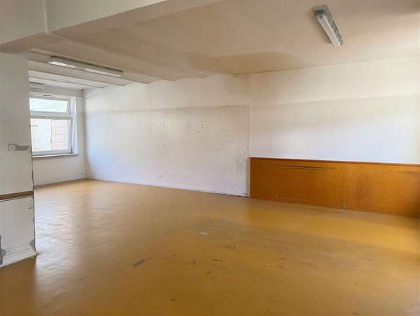 Entwicklungsobjekt zum Bodenrichtwert - vielfältiges Loft- u. Neubaupotenzial in Wiesbaden-Bierstadt — Bild 13 von 25