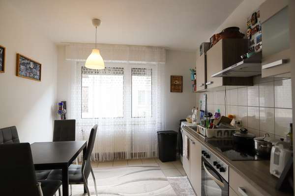 Investieren in Vielseitigkeit: Mehrfamilienhaus mit attraktiver Ladenfläche in Mainz-Kastel — Bild 8 von 24
