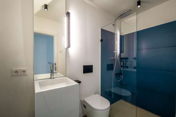 Exklusive barrierefreie Neubau-Penthousewohnung mit 3 Dachterrassen in Altrheinnähe — Bild 23 von 37