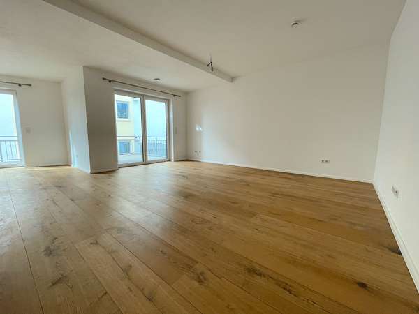 Exklusive 4-Zimmerwohnung mit PKW-Stellplatz in Bauschheim!! — Bild 6 von 23