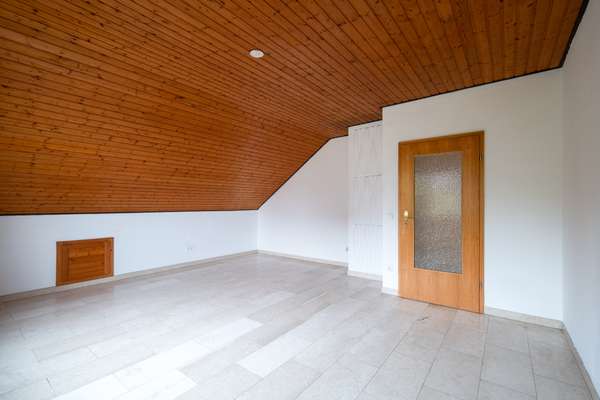 Zwei Häuser auf ca. 1.025 m² – Mehrfamilienhaus + Altbau mit Entwicklungs- und Renditepotenzial — Bild 37 von 42