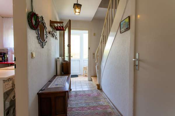 Charmantes Reihenmittelhaus in naturnaher Rheinlage von Mainz-Kastel! — Bild 5 von 16