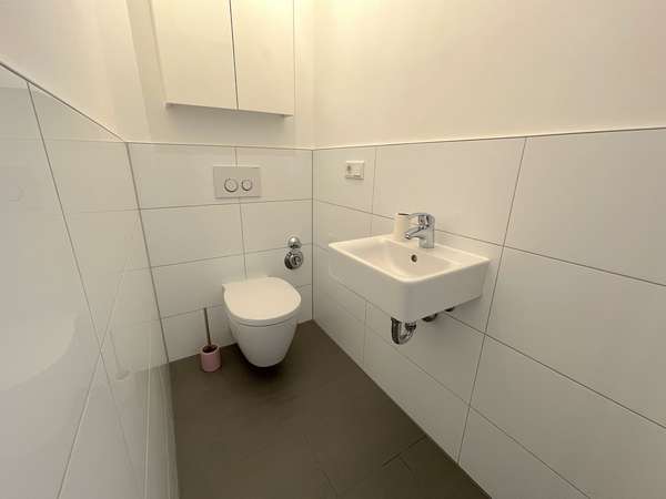 Exklusive 4-Zimmerwohnung mit PKW-Stellplatz in Bauschheim!! — Bild 14 von 23