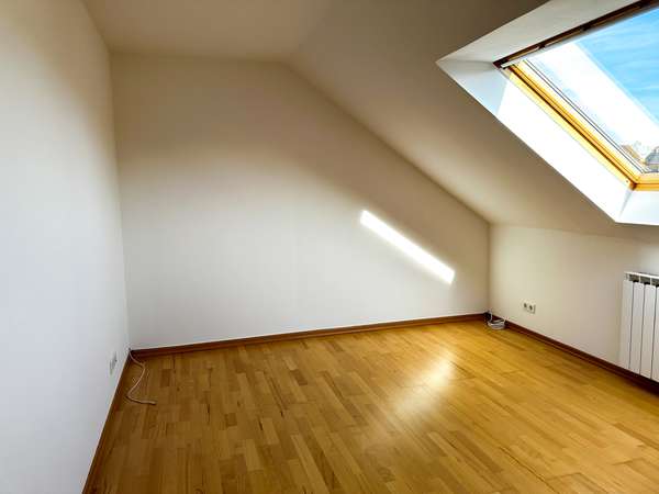 Schicke 3-Zimmer Dachgeschosswohnung in Idstein! — Bild 10 von 15
