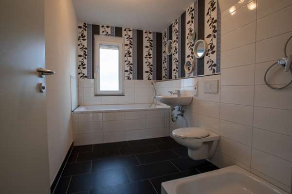 Idyllisches Wohnen am Feldrand: Reihenmittelhaus mit Dachterrasse! — Bild 19 von 24