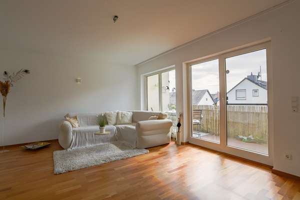 Traumhafte 3-Zimmer Maisonette Wohnung im schönen Wiesbaden! — Bild 5 von 10