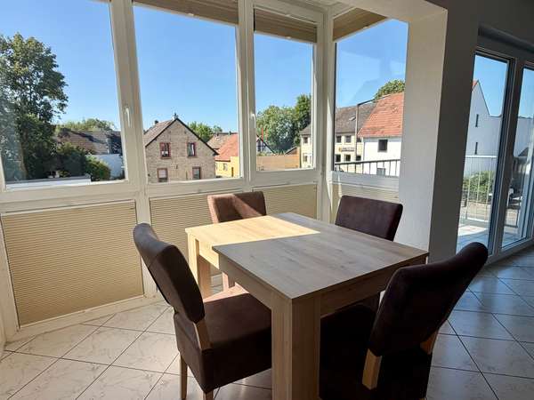 Ihr Sonnenplatz im Erker - lichtdurchflutet wohnen in Nieder-Olm — Bild 3 von 12