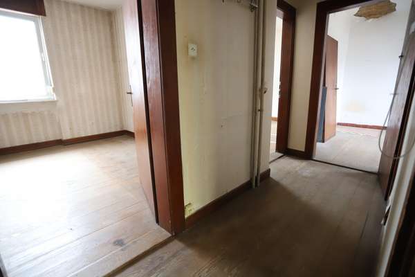 Sanierungsbedürftiges 1-3 Familienhaus mit Scheune & großem Innenhof — Bild 44 von 55