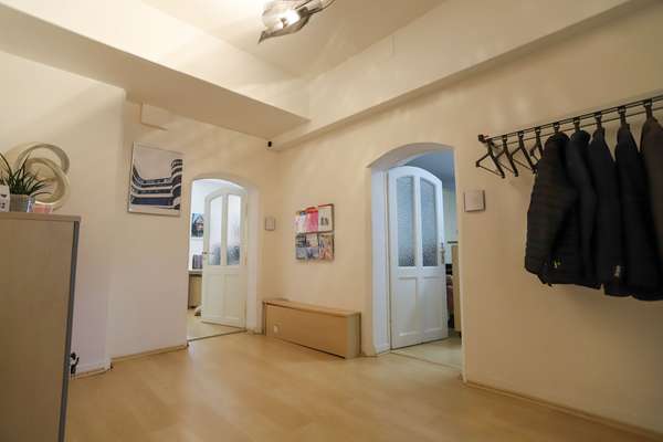 Bürofläche mit Garage in wunderschönen Altbauvilla in Wiesbaden Südost — Bild 7 von 12