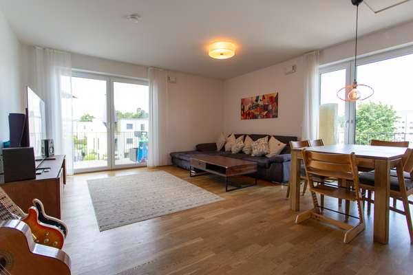 Moderne 3-Zimmer-Wohnung mit hochwertiger Ausstattung — Bild 3 von 15