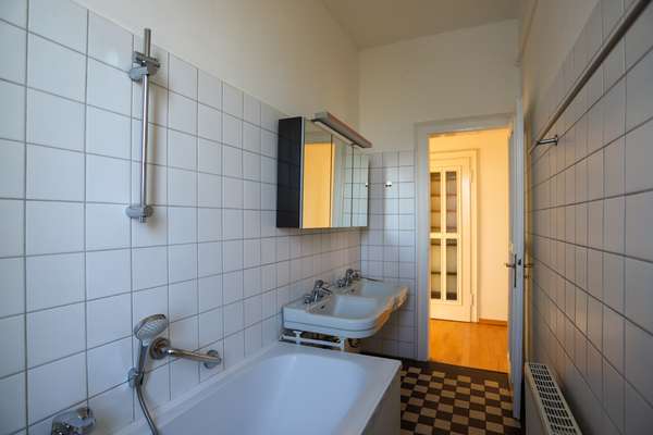 Schöne 4,5-Zimmer Wohnung in Wiesbaden-Nordost — Bild 27 von 27