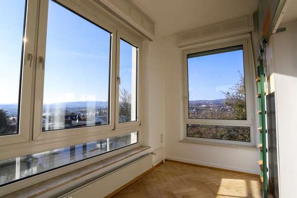 Schöne 4,5-Zimmer Wohnung in Wiesbaden-Nordost — Bild 9 von 27