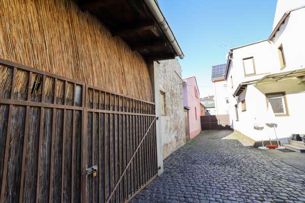 Selbstständige aufgepasst! Exklusives Wohn-/ Geschäftshaus in Mainz-Kastel! — Bild 8 von 26