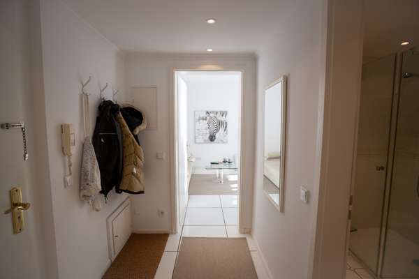 Helle Erdgeschosswohnung mit Terrasse und Garten! — Bild 6 von 15