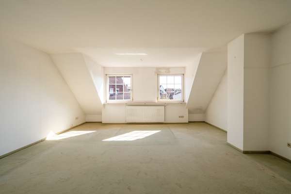 Urbanes Wohnen & ein hohes Maß an Lebensqualität: Charmantes Einfamilienhaus mit Einliegerwohnung — Bild 22 von 31