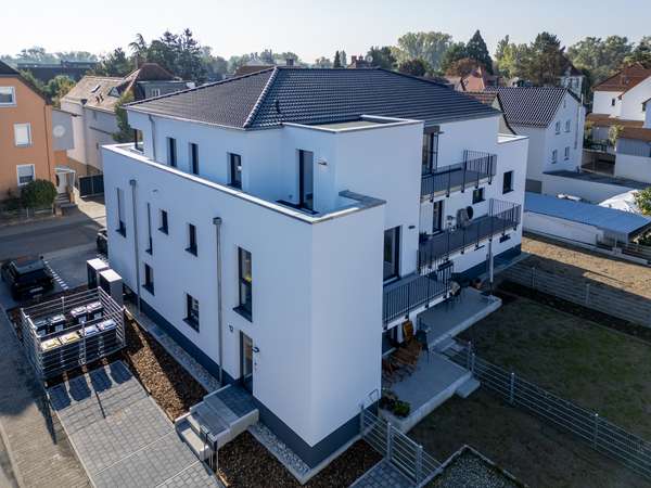 Exklusive barrierefreie Neubau-Penthousewohnung mit 3 Dachterrassen in Altrheinnähe — Bild 28 von 37