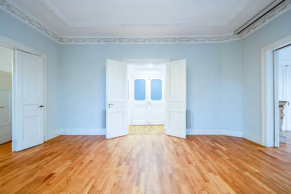 Stilvolle Altbauetage in denkmalgeschütztem Prachtbau – Exklusives Wohnen in bester Mainzer Lage — Bild 22 von 33