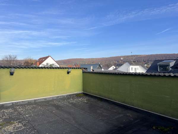 Ein Ort zum Gestalten – Einfamilienhaus mit Dachterrasse in Breckenheim — Bild 5 von 28