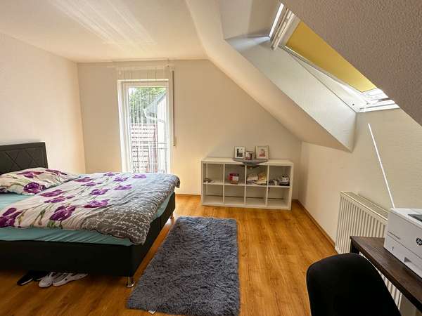 Familien aufgepasst! Großzügiges Einfamilienhaus mit toller Terrasse und Lagerfläche im Keller. — Bild 21 von 25