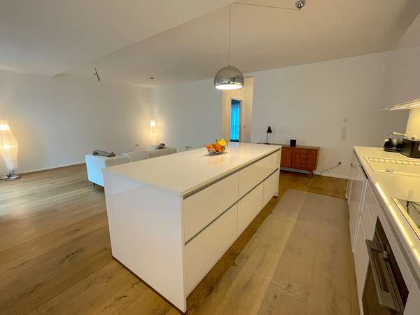 Exklusive 4-Zimmerwohnung mit PKW-Stellplatz in Bauschheim!! — Bild 5 von 23