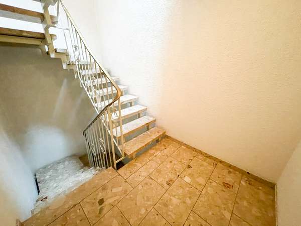 Charmantes Anwesen in direkter Lage zum Biebricher Schlosspark! — Bild 6 von 12