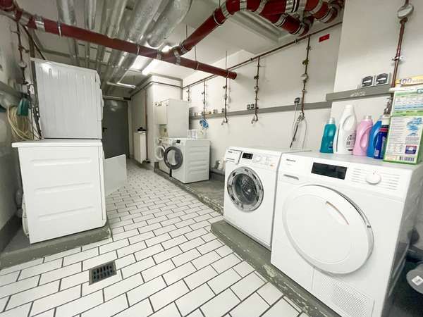 Großzügige 4-Zimmer-Wohnung in schöner Lage von Wiesbaden! — Bild 18 von 18