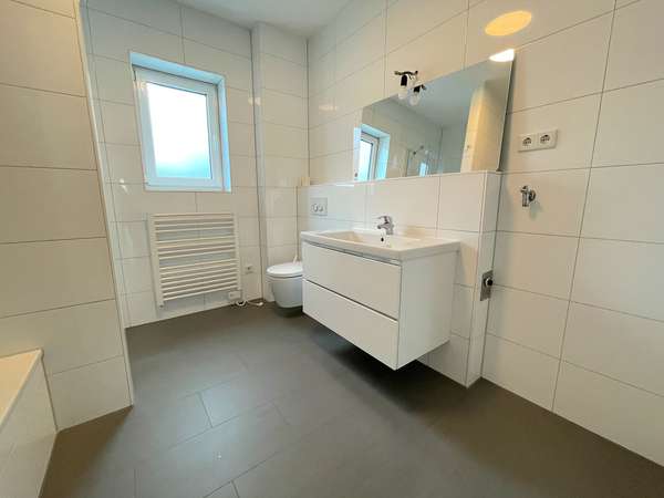 Exklusive 4-Zimmerwohnung mit PKW-Stellplatz in Bauschheim!! — Bild 13 von 23