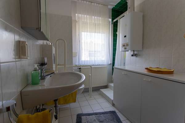 Charmantes Reihenmittelhaus in naturnaher Rheinlage von Mainz-Kastel! — Bild 9 von 16
