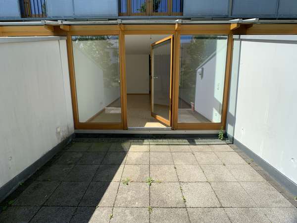 Moderne Split Level-Wohnung mit Terrasse — Bild 4 von 10