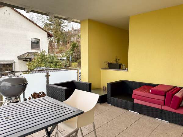 Traumwohnung im 2 Familienhaus mit Dachterrasse + Loggia + Garage — Bild 9 von 20
