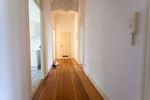 3-Zimmer Altbauwohnung mit zwei Balkonen - Ihr neues Zuhause zum Wohlfühlen! — Bild 4 von 19