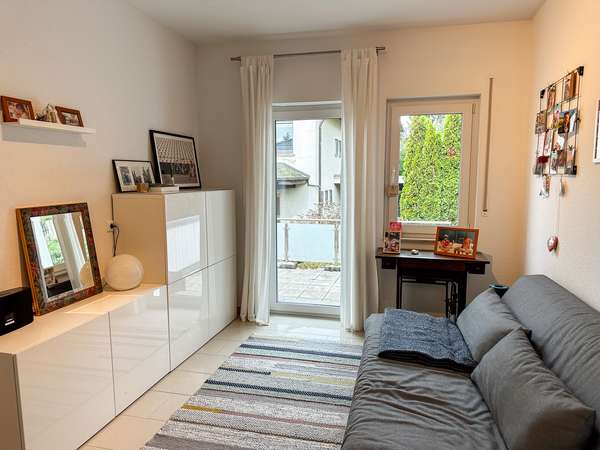 Traumwohnung im 2 Familienhaus mit Dachterrasse + Loggia + Garage — Bild 14 von 20