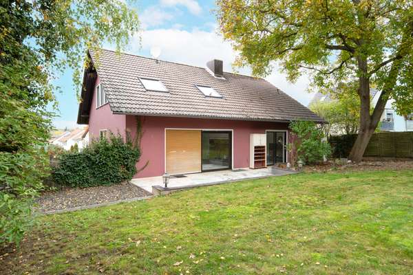 Zwei Häuser auf ca. 1.025 m² – Mehrfamilienhaus + Altbau mit Entwicklungs- und Renditepotenzial — Bild 4 von 42