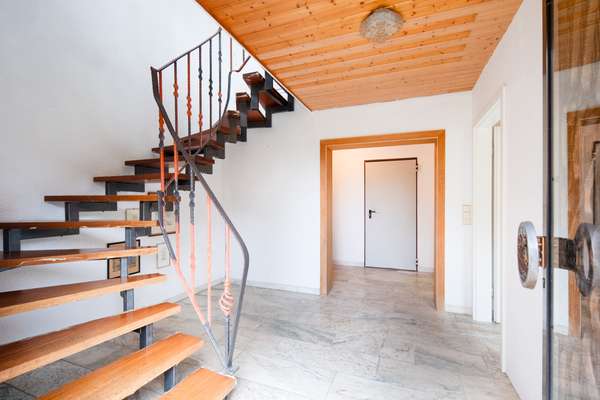 Zwei Häuser auf ca. 1.025 m² – Mehrfamilienhaus + Altbau mit Entwicklungs- und Renditepotenzial — Bild 19 von 42