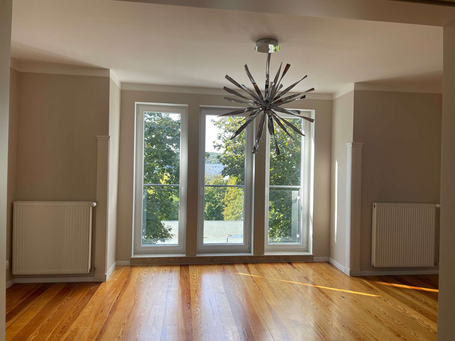 Wohnen und Arbeiten im Einklang | Herrschaftlicher 4-Zimmer Altbau mit großem Homeoffice in Bestlage – Bild 6