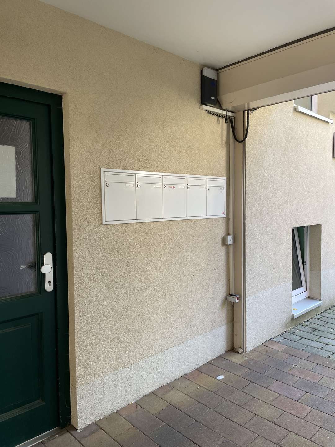 Vollvermietetes Mehrfamilienhaus mit Aufzug und Stellplätzen I Top-Lage in Gera – Bild 2