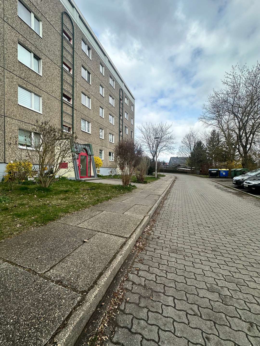 2 Zimmer Wohnung mit Balkon und Einbauküche zur Kapitalanlage – Bild 3