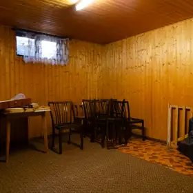 Keller