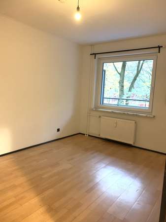 Dreizimmerwohnung mit zwei Balkonen im Schanzenviertel