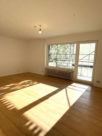 Dreizimmerwohnung mit zwei Balkonen im Schanzenviertel