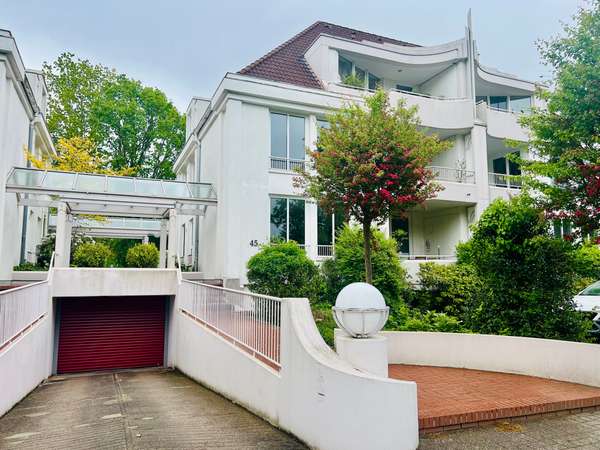 Helle Zwei-Zimmerwohnung mit Südbalkon im Residenzort Rastede