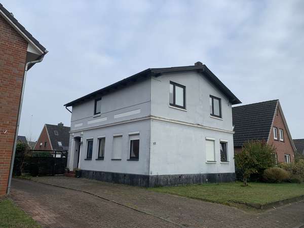 Attraktive Kapitalanlage in Uetersen – Vermietetes Zweifamilienhaus