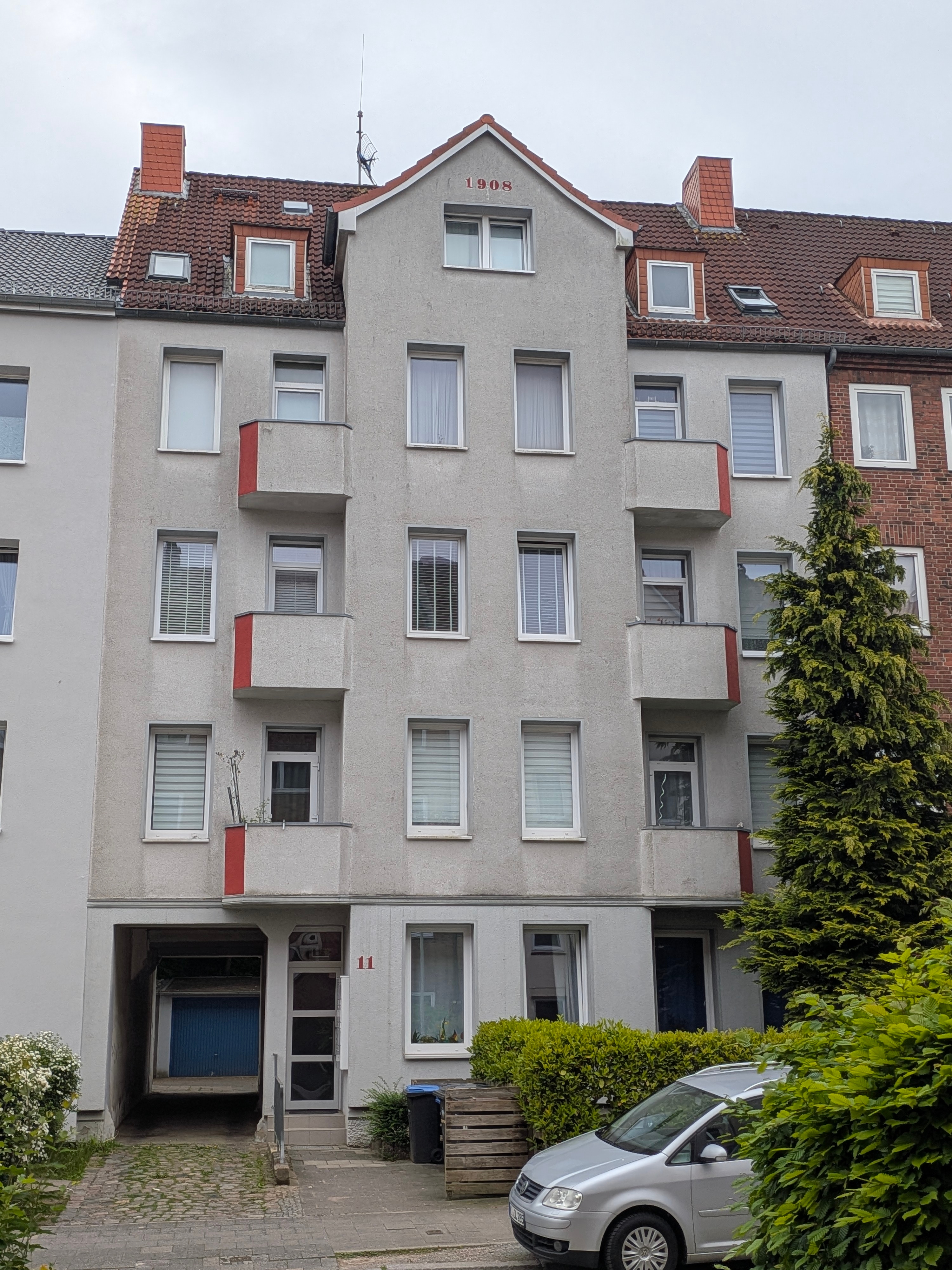 Gepflegtes MFH mit guter Historie - Bild 5