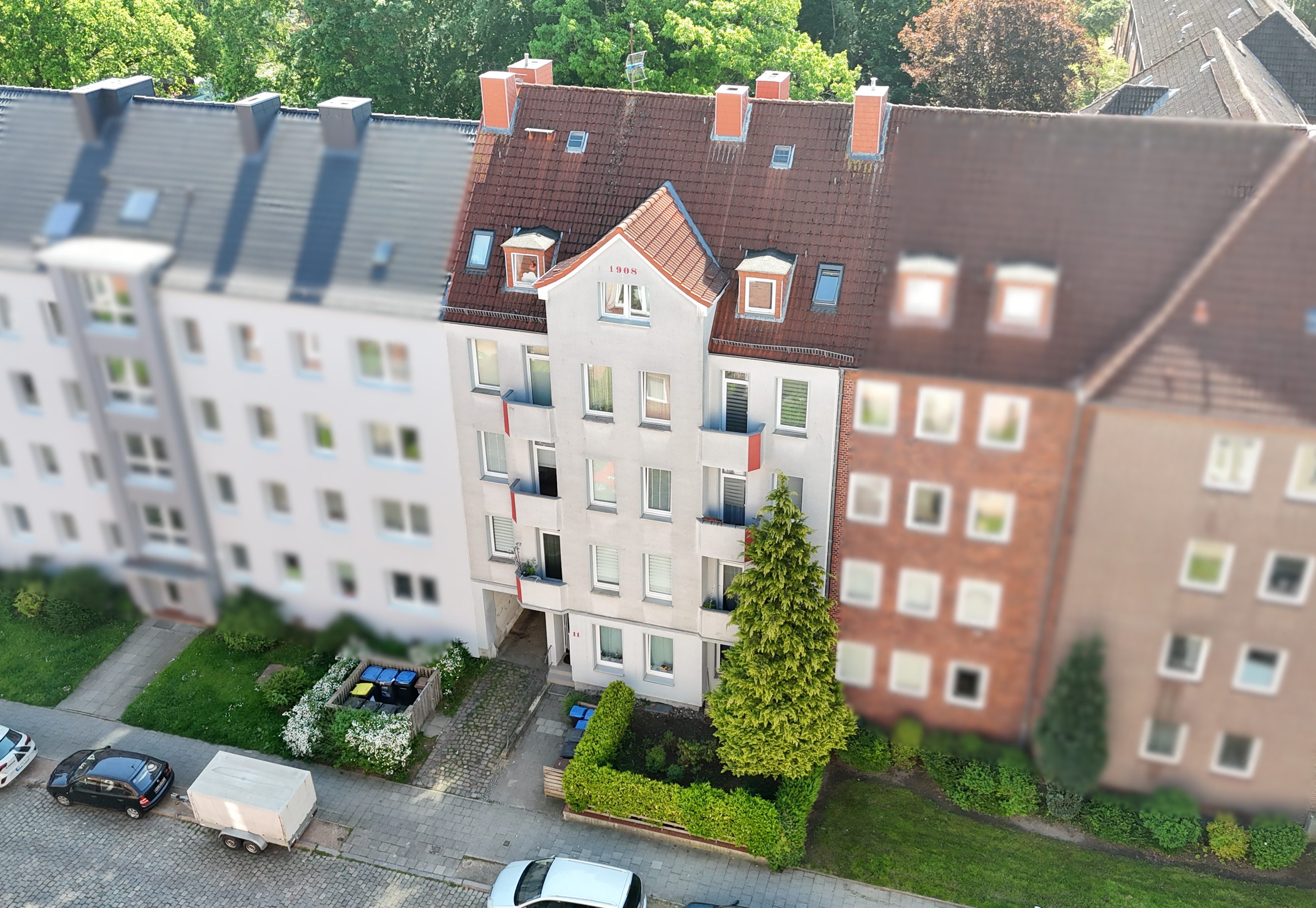 Gepflegtes MFH mit guter Historie - Bild 2