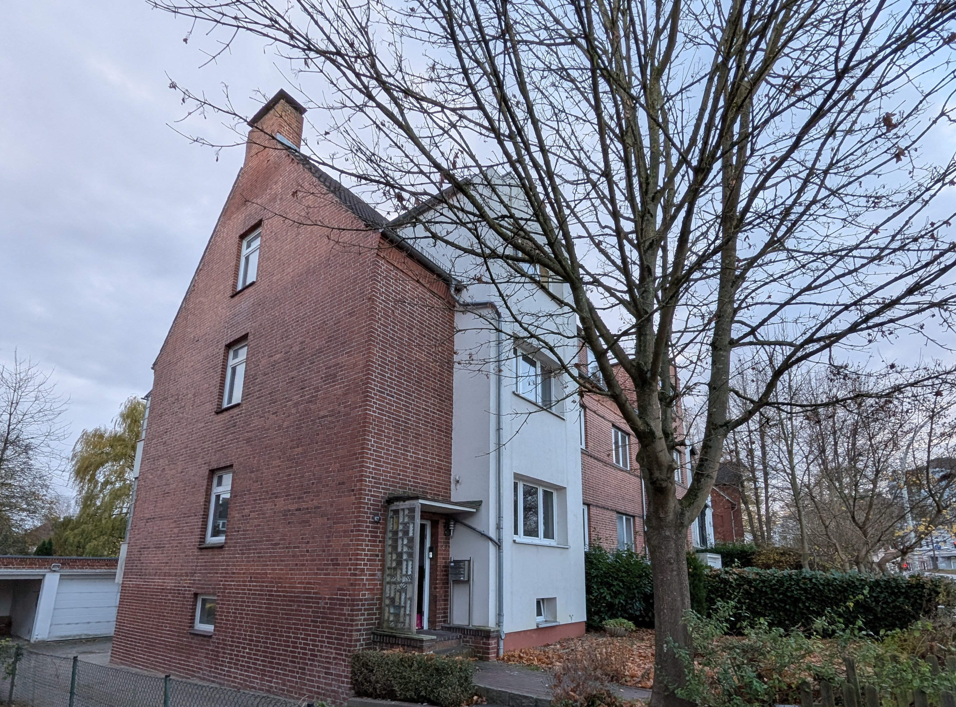 Gepflegtes & ehrliches Mehrfamilienhaus mit 3 Wohneinheiten in Kiel - Hassee - Bild 2