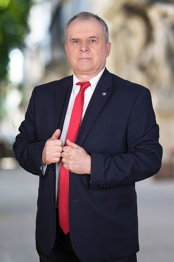 Viktor Molnár